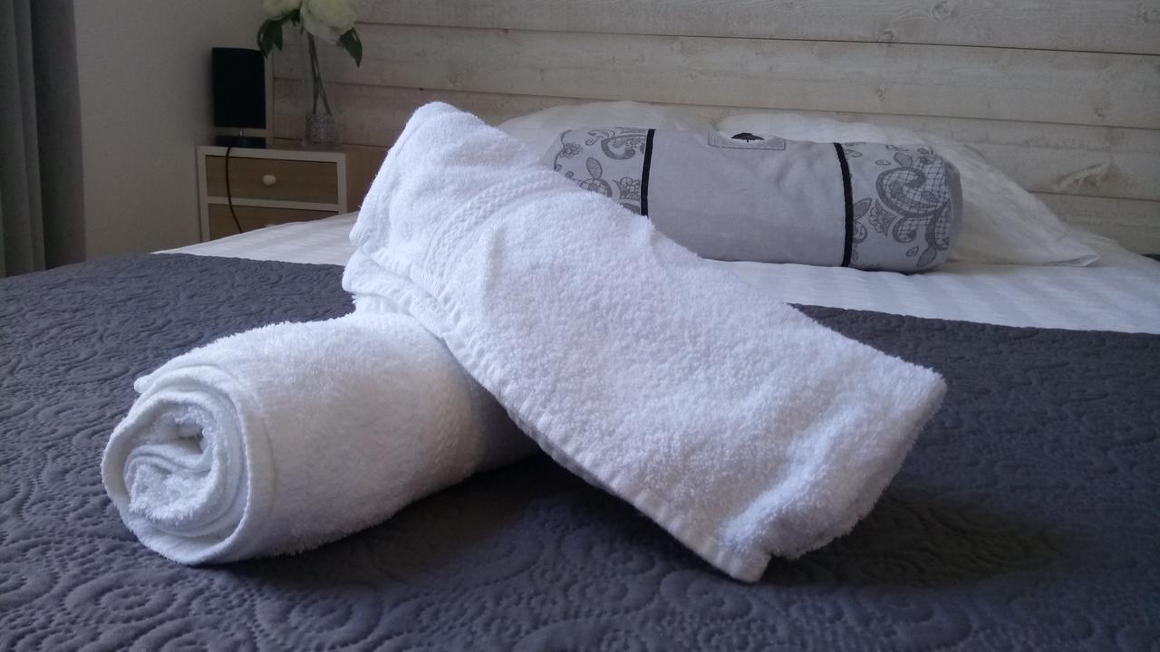 Maison De Ville Bed & Breakfast Magny-en-Vexin Luaran gambar